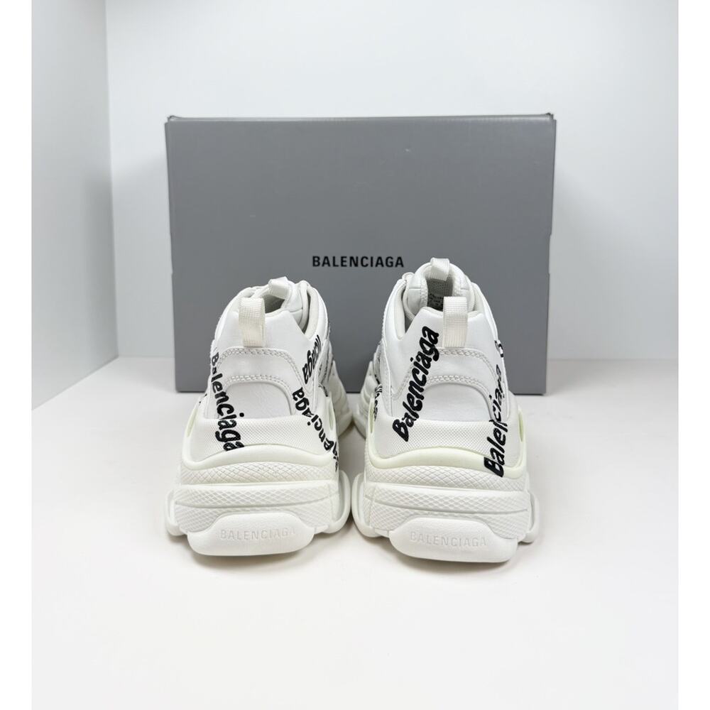Size 40EU/7US - Balenciaga Triple S Allover Logo Sneakers🤍 New/Retail $1.2K! - Picture 4 of 9